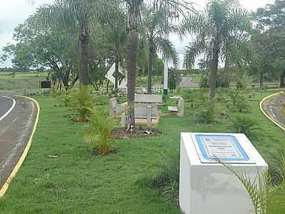 PRAA_GILBERTO_CARLOS_TOM EM IBIRA POR ^GILBERTO TOM - TERMAS DE IBIR - SP